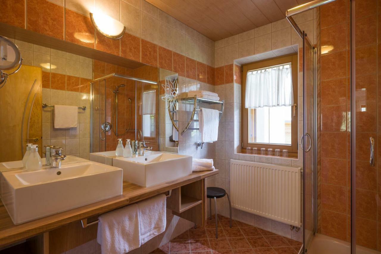 Ferienwohnungen Hochzillertal カルテンバッハ エクステリア 写真